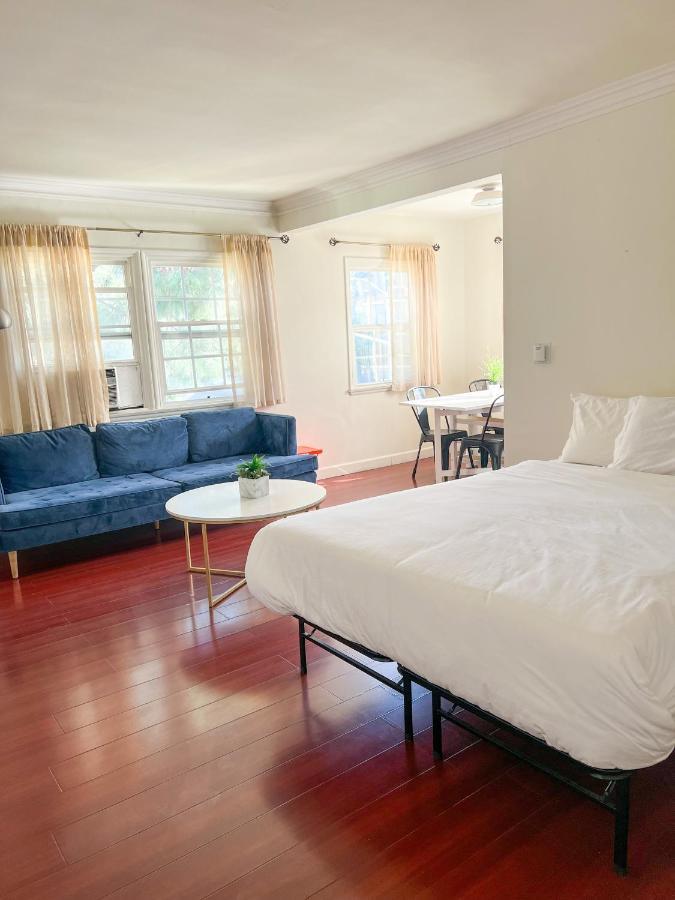 Charming Century City Condo Los Angeles Exterior photo